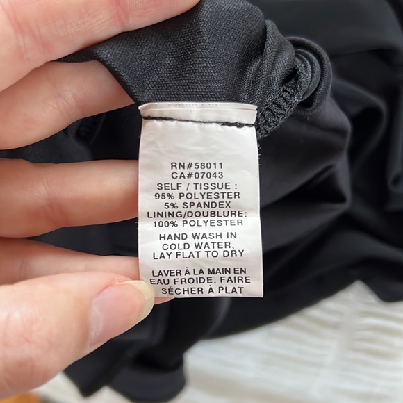 Black dress - Picture 8 of 9